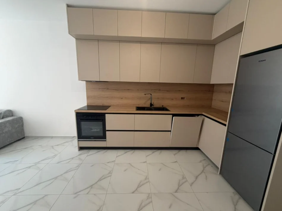 Tirane, jepet me qera apartament 1+1+Ballkon Kati 2, 65 m² 500 € 