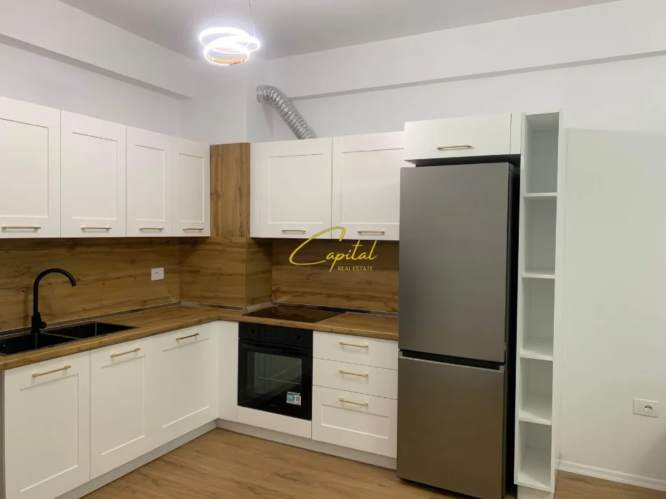 Tirane, jepet me qera apartament 1+1 Kati 5, 55 m² 450 € (ASTIR)