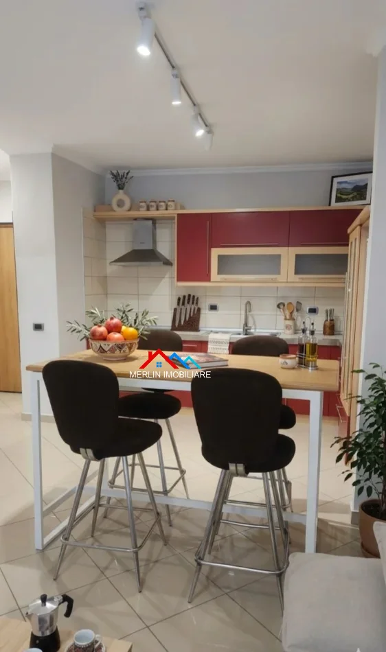 Tirane, jepet me qera apartament 1+1+Ballkon Kati 4, 60 m² 520 € (KOPSHTI BOTANIK)