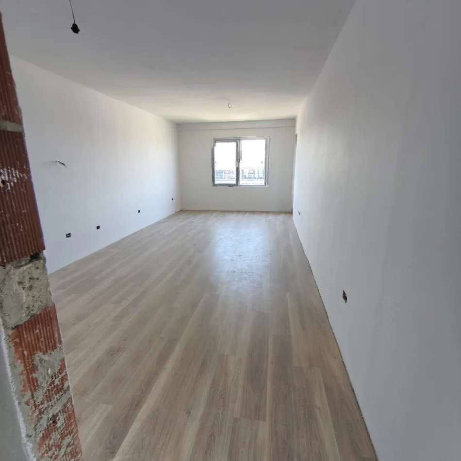 Tirane, shitet apartament 2+1 Kati 6, 99 m² 113.000 € (PASKUQAN)