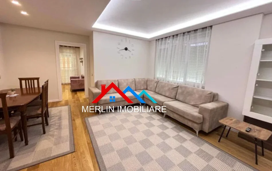 Tirane, jepet me qera apartament 3+1+Ballkon Kati 4, 100 m² 890 € (RRUGA DERVISH HEKALI,PAZARI I RI)