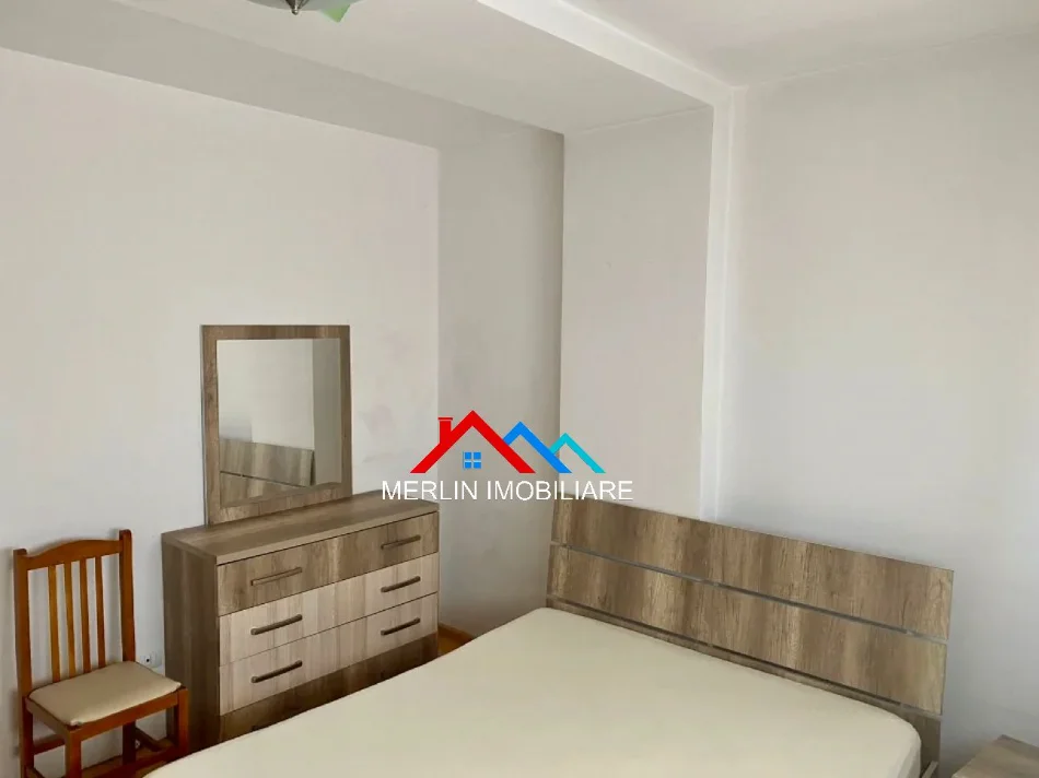 Tirane, jepet me qera apartament 1+1+Ballkon Kati 6, 55 m² 525 € (RRUGA XHANFIZE KEKO,XHAMLLIKU)