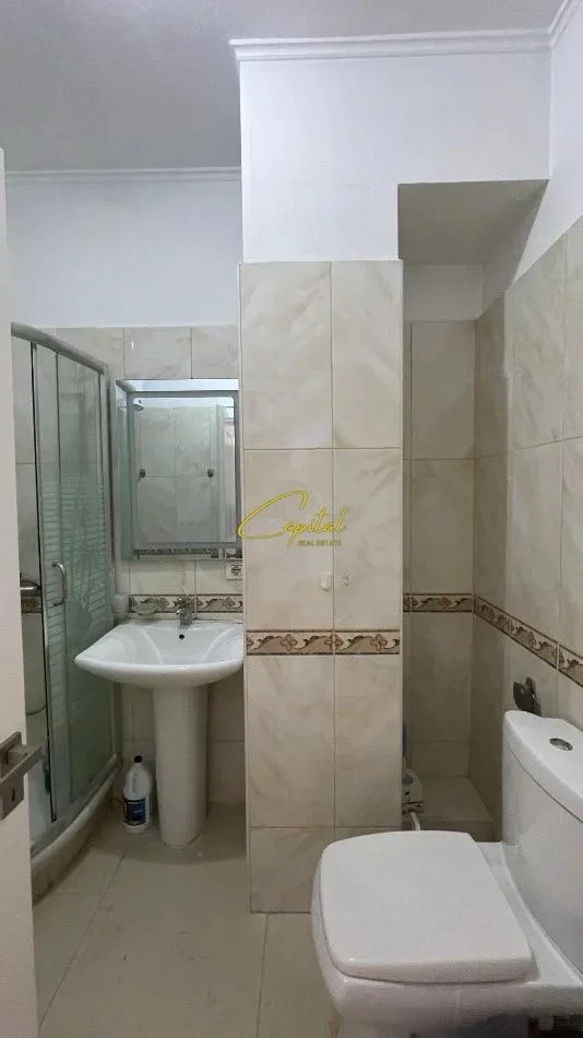 Tirane, jepet me qera apartament 1+1 Kati 4, 70 m² 800 € (MYSLYM SHYRI)