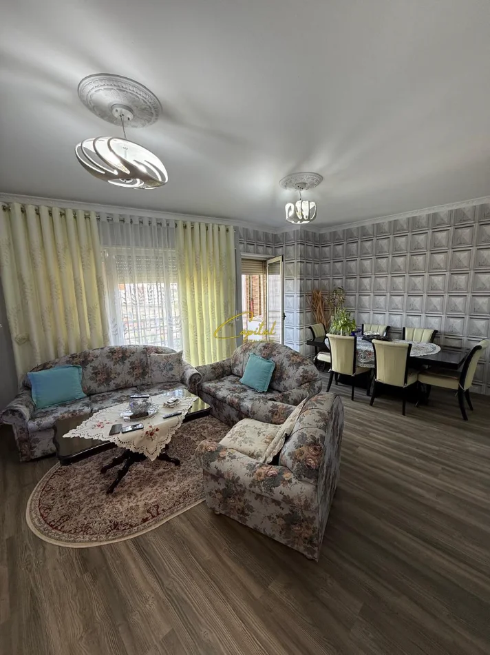 Tirane, shitet apartament 2+1 Kati 4, 113 m² 260.000 € (ISH STACIONI TRENIT)