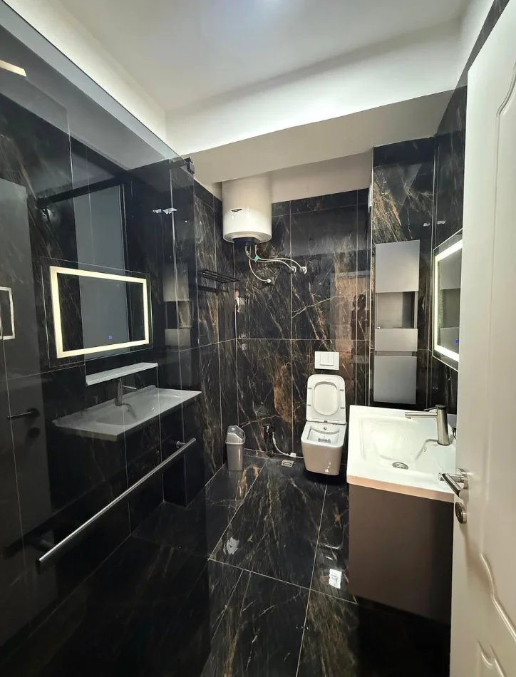 Tirane, jepet me qera apartament 2+1 Kati 3, 110 m² 620 € (Urban Gate)