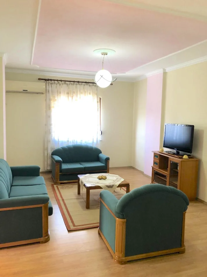🏡 JEPET ME QERA SUPER APARTAMENT 2+1 NE FUND TEK JORDAN MISJA, 400 Euro