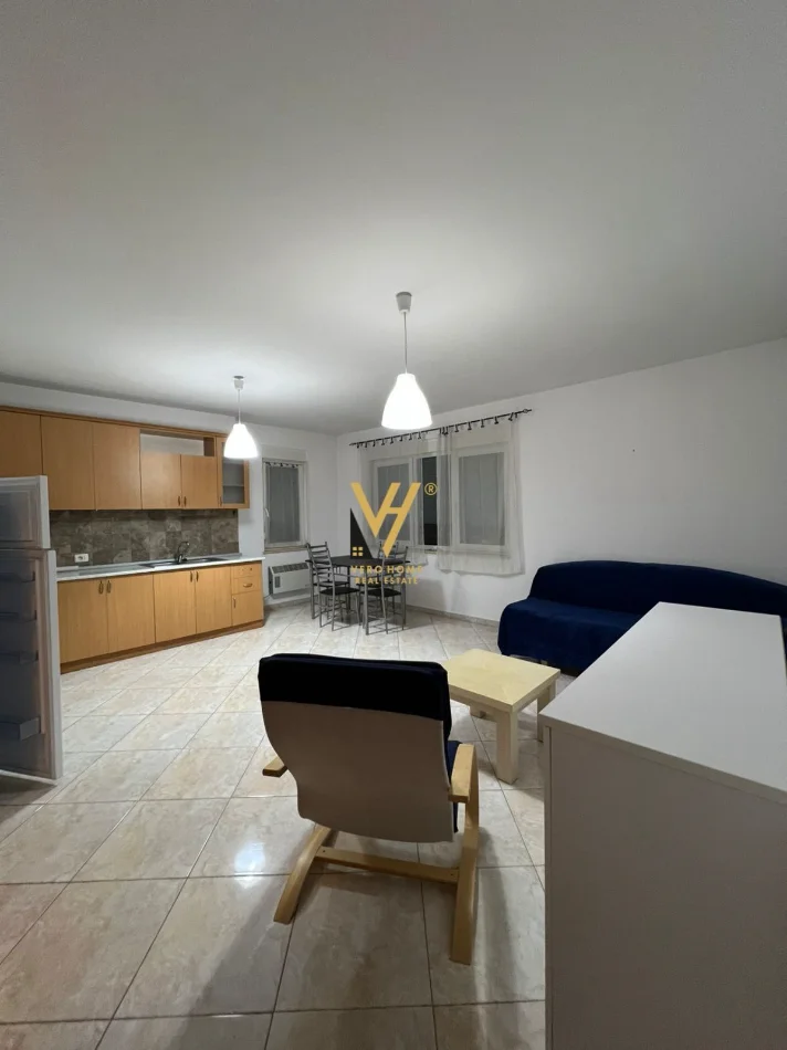 Tirane, jepet me qera apartament 1+1+Ballkon Kati 3, 65 m² 420 € (LIQENI I THATE)