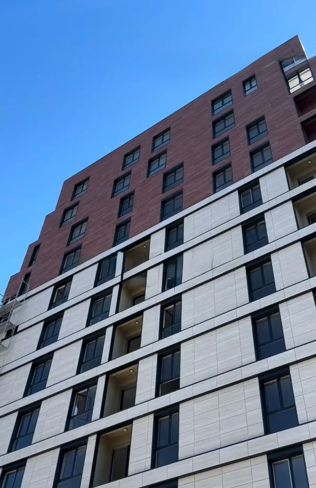 Tirane, shitet apartament 1+1 Kati 3, 79 m² 145.000 € (Fusha e Aviacionit)