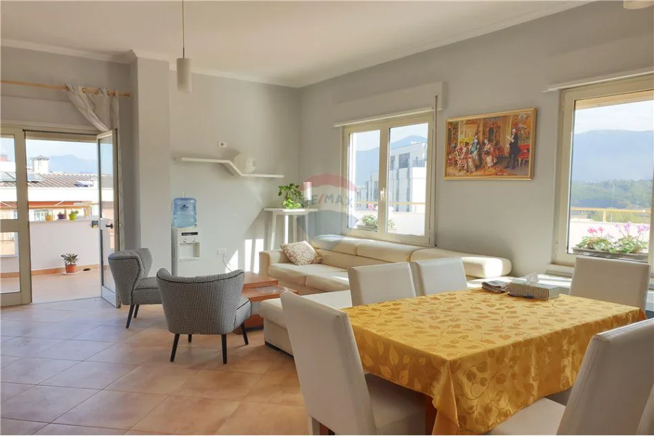Tirane, jepet me qera apartament+verande | Penthouse , Kopshti Zologjik