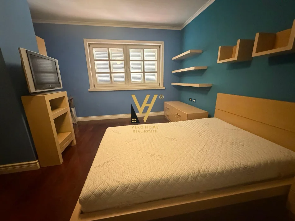 Tirane, shitet apartament 3+1+Ballkon Kati 8, 215 m² 540.000 € (MYSLYM SHYRI)