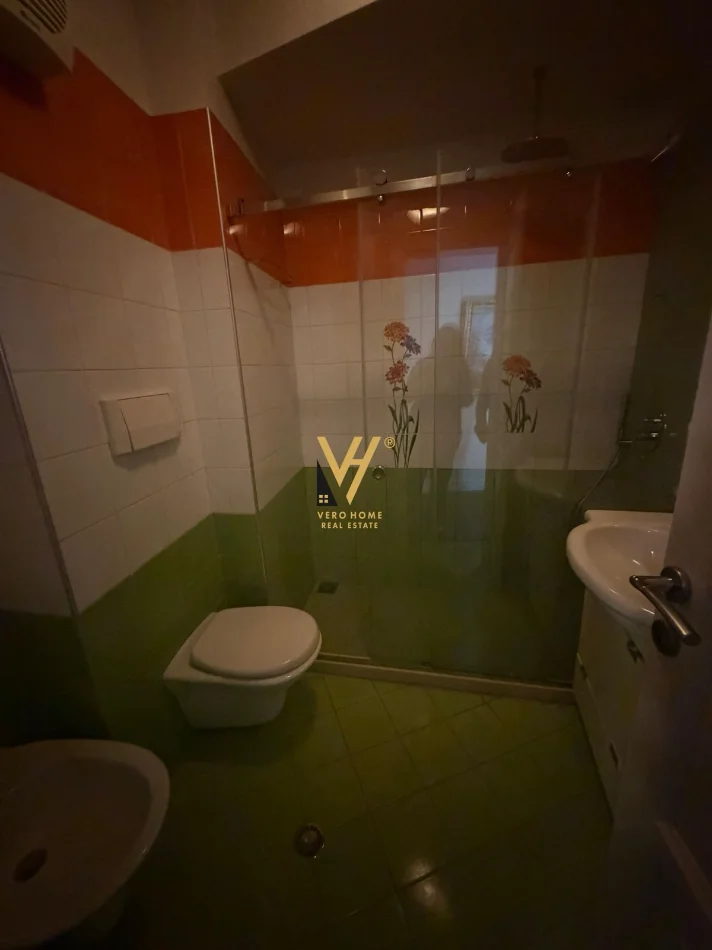 Tirane, shitet apartament 3+1+Ballkon Kati 8, 215 m² 540.000 € (MYSLYM SHYRI)