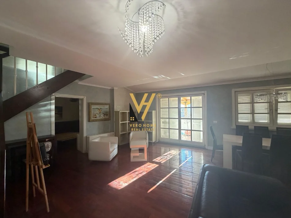 Tirane, shitet apartament 3+1+Ballkon Kati 8, 215 m² 540.000 € (MYSLYM SHYRI)