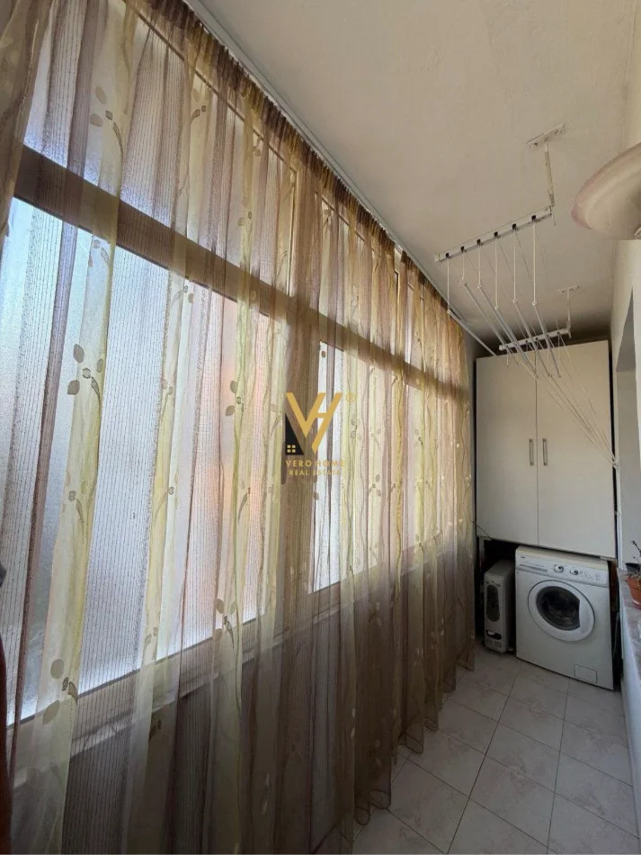 Tirane, jepet me qera apartament 2+1+Ballkon Kati 3, 75 m² 620 € (DON BOSKO)