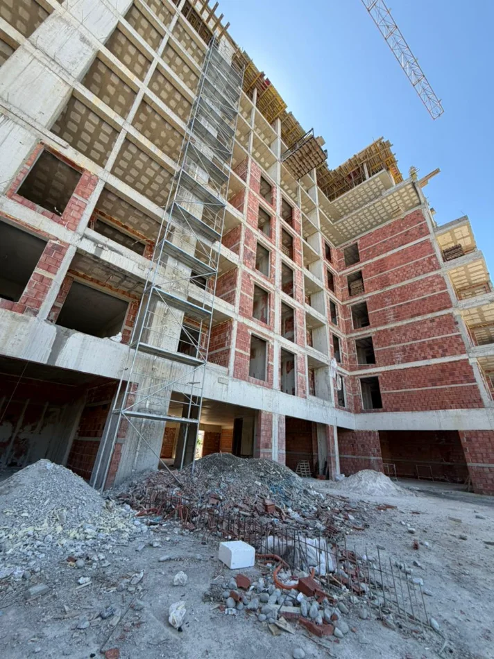 Tirane, shitet apartament 1+1+Ballkon Kati 2, 65 m² 50.000 € (Kamez)