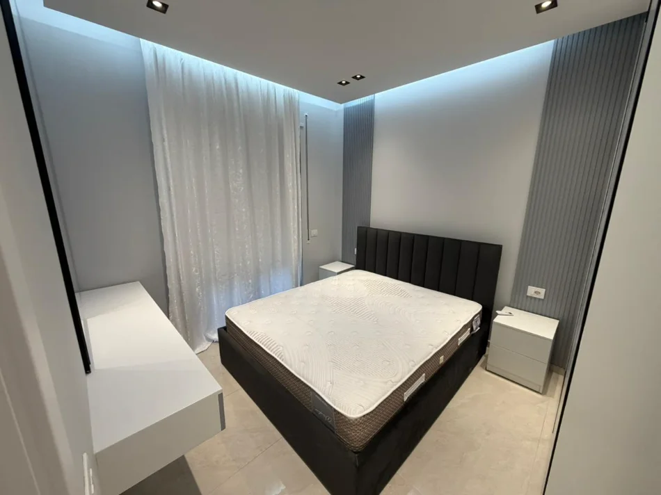 Tirane, shitet apartament 1+1 Kati 5, 55 m² 155.000 € (5 MAJI)