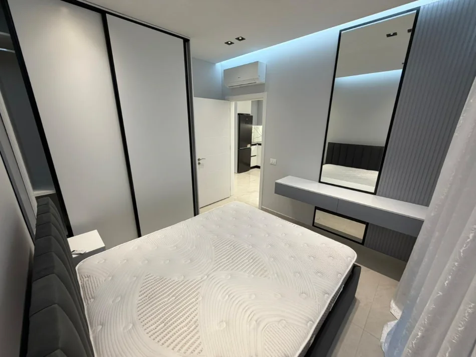 Tirane, shitet apartament 1+1 Kati 5, 55 m² 155.000 € (5 MAJI)