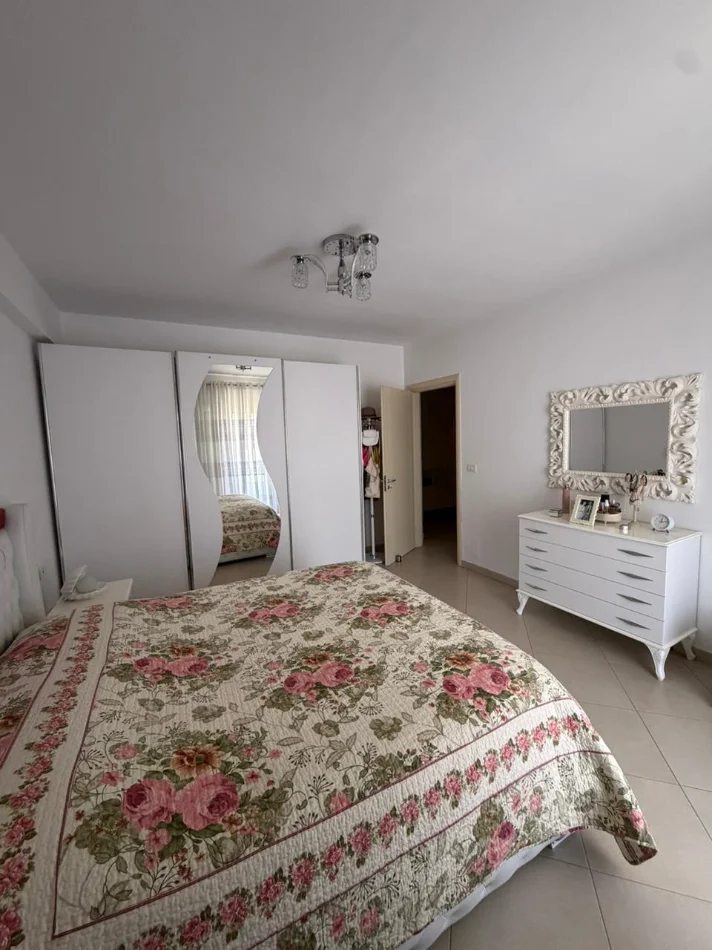 Tirane, shitet apartament 2+1 Kati 13, 125 m² 188.100 € (Casa Italia)