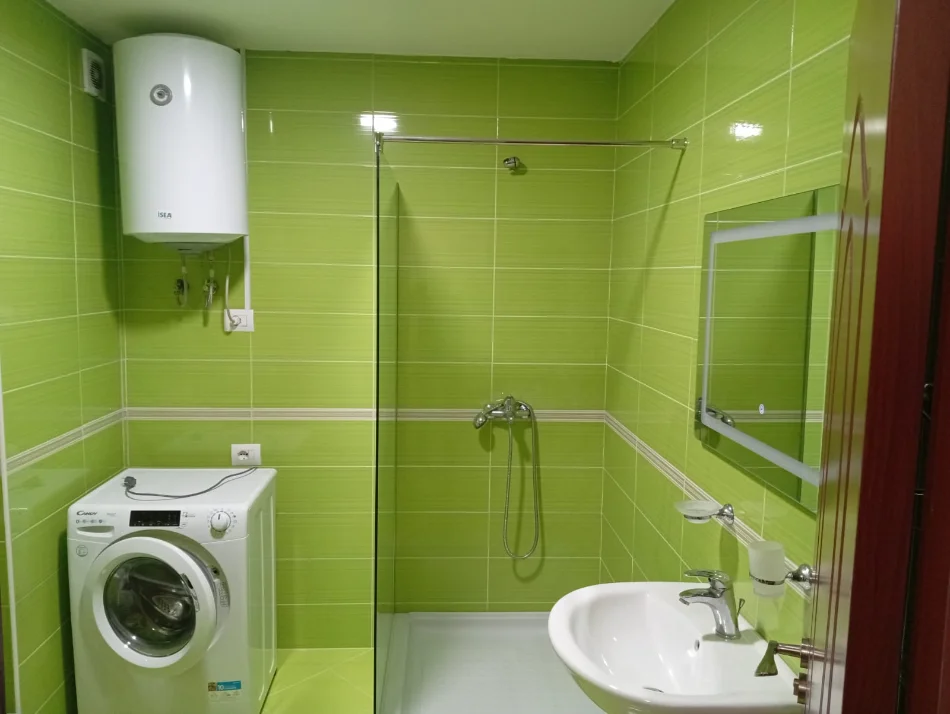 Tirane, jepet me qera apartament 2+1+Ballkon Kati 3, 102 m² 500 € (Astir, pranë Bar Artist)