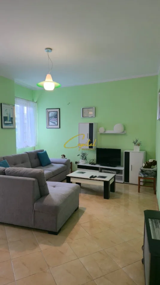 Tirane, shitet apartament 2+1 Kati 2, 103 m² 155.000 € (FRESKU)