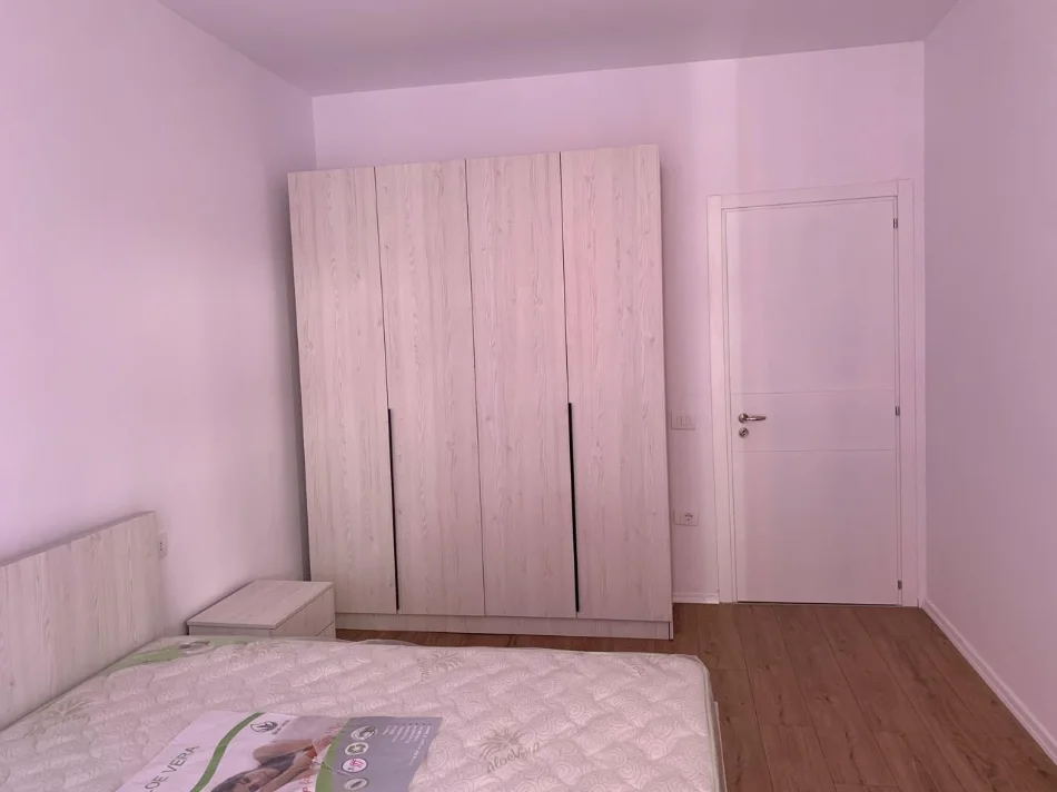 Tirane, jepet me qera apartament 1+1 Kati 5, 55 m² 450 € (Astir)