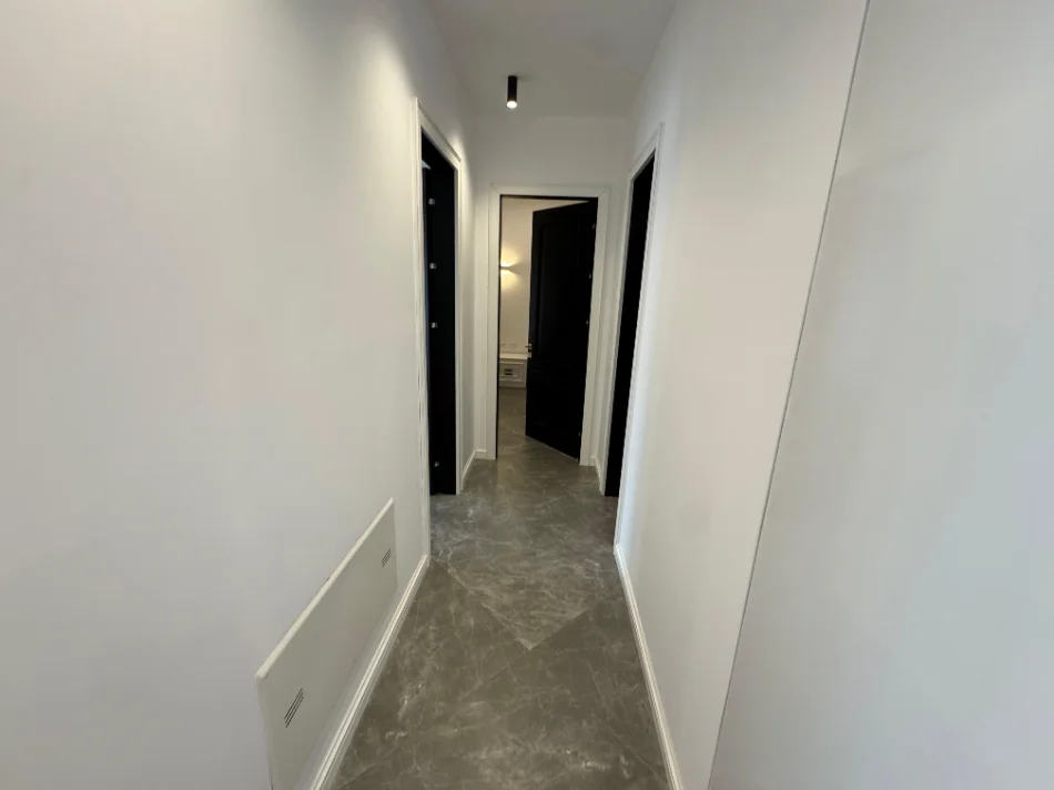 Tirane, jepet me qera apartament 2+1 Kati 5, 1.350 € (delijorgji)