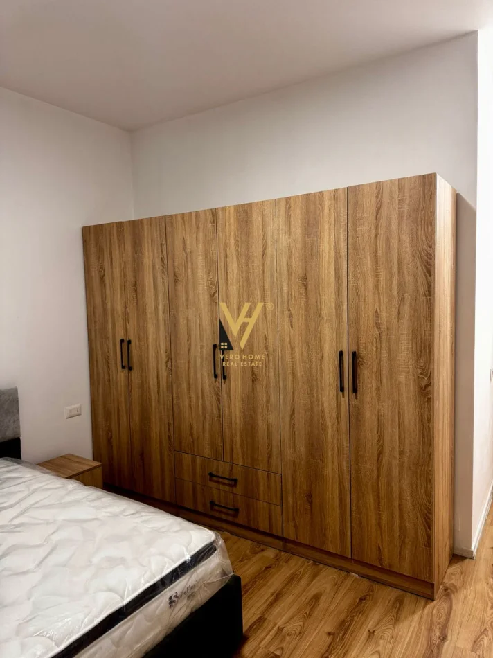 Tirane, jepet me qera apartament 2+1+Ballkon Kati 3, 78 m² 720 € (SQUARE 21)