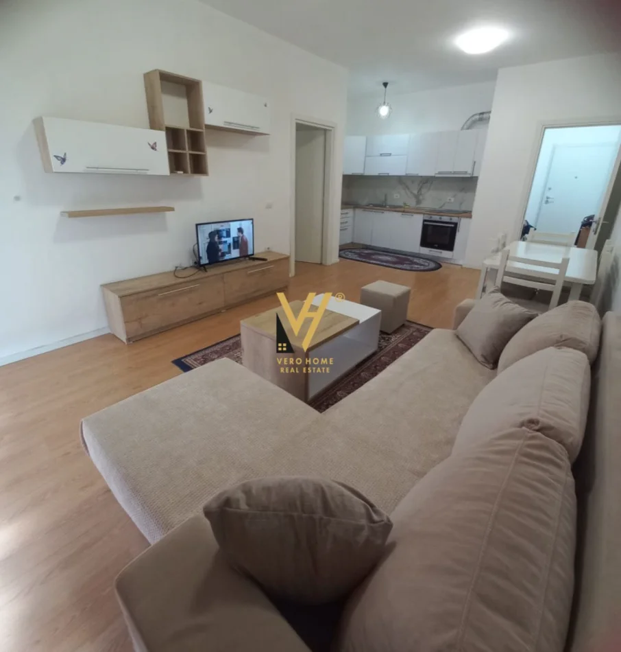 Tirane, jepet me qera apartament 1+1+Ballkon Kati 2, 70 m² 570 € (5 MAJI)