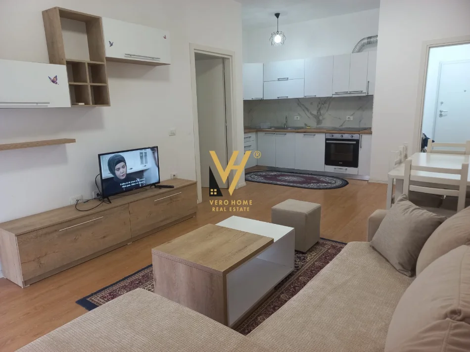Tirane, jepet me qera apartament 1+1+Ballkon Kati 2, 70 m² 570 € (5 MAJI)