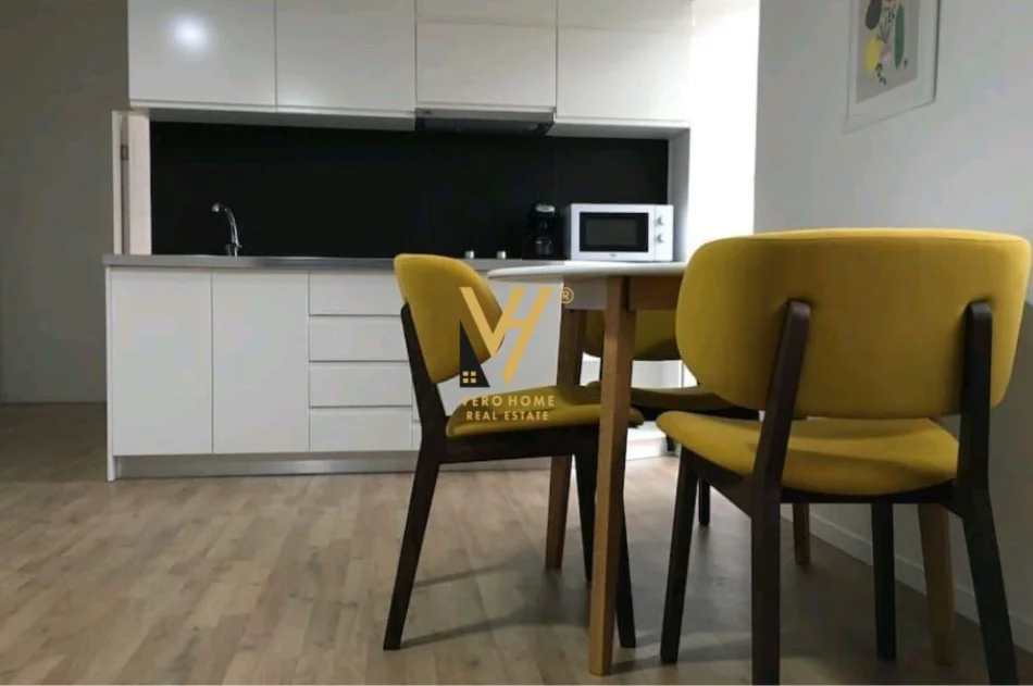 Tirane, jepet me qera apartament 1+1+Ballkon Kati 2, 60 m² 640 € (RRUGICA E SALES)