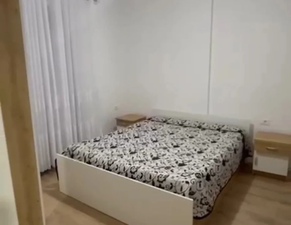 Tirane, jepet me qera apartament 2+1 Kati 2, 94 m² 450 € (Rruga Lidhja e Prizrenit prane ILLYRIAN RESIDENCE)
