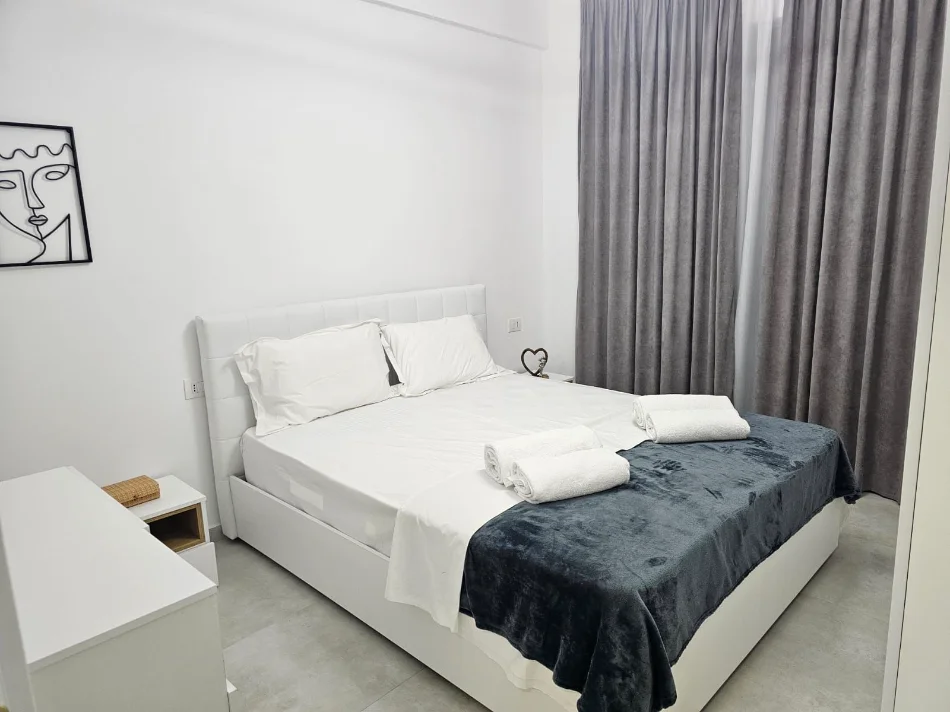 Tirane, jepet me qera apartament 1+1+Ballkon Kati 7, 67 m² 530 € (Urban Gate)