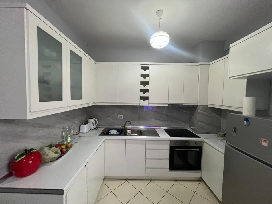 🔥 Shitet Okazion Apartament 2+1+2 ne Astir prane  Famed.
