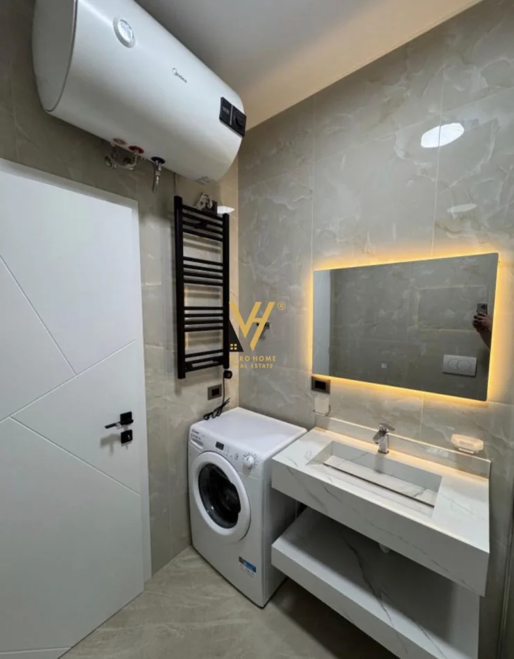 Tirane, jepet me qera apartament 1+1+Ballkon Kati 7, 70 m² 720 € (RRUGA NDRE MJEDA)