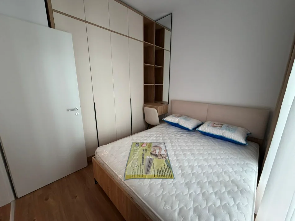Tirane, jepet me qera apartament 1+1 Kati 6, (Ali Demi)