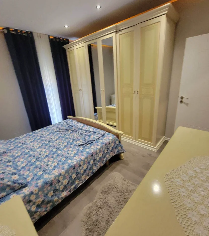 Tirane, jepet me qera apartament 2+1 Kati 5, 111 m² 800 € (KOMPLEKSI ASL, RR. KONGRESI I MANASTIRIT)