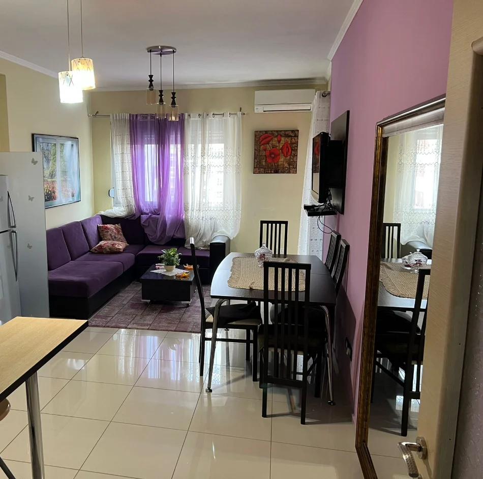 Tirane, jepet me qera apartament 1+1+Ballkon Kati 5, 50,000 Leke (Astir)