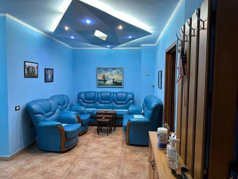 Tirane, shitet apartament 3+1 Kati 2, 96 m² (PALLATET AGIMI) 35.000.000 LEKE