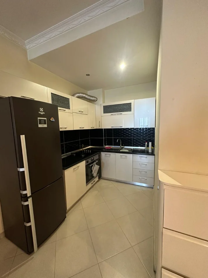 Tirane, jepet me qera apartament 1+1 Kati 9, 76 m² 420 € (Tek Bar Olso, Astir)