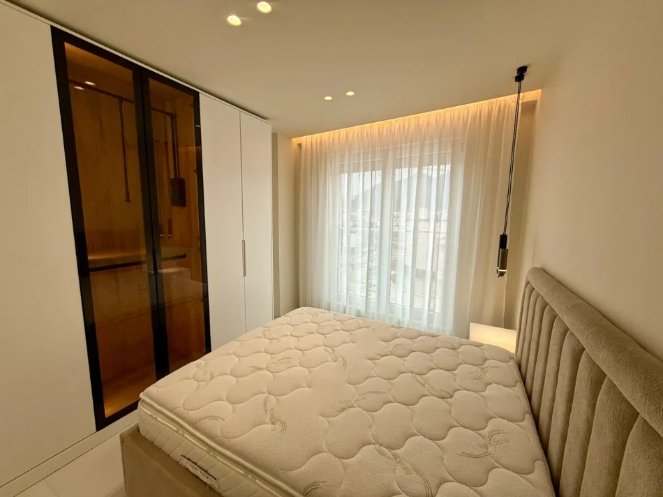 Tirane, jepet me qera apartament 1+1 Kati 8, (jordan misja)