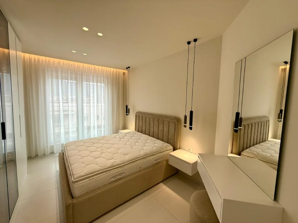 Tirane, jepet me qera apartament 1+1 Kati 8, (jordan misja)