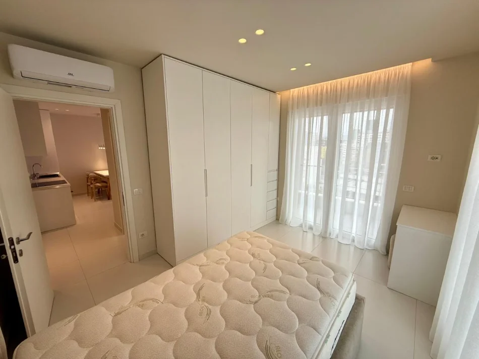 Tirane, jepet me qera apartament 2+1 Kati 8, (jordan misja)