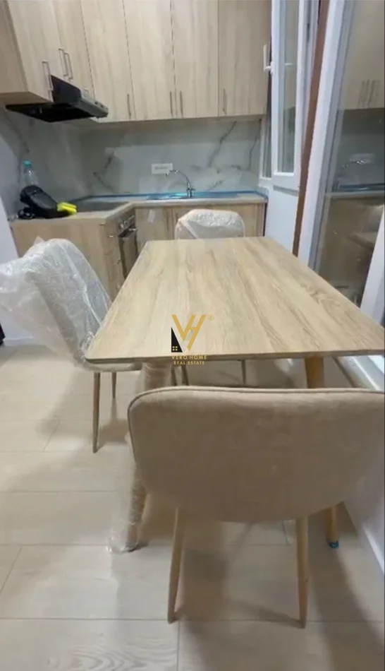 Tirane, jepet me qera apartament 1+1+Ballkon Kati 1, 68 m² 500 € (KODRA E DIELLIT)