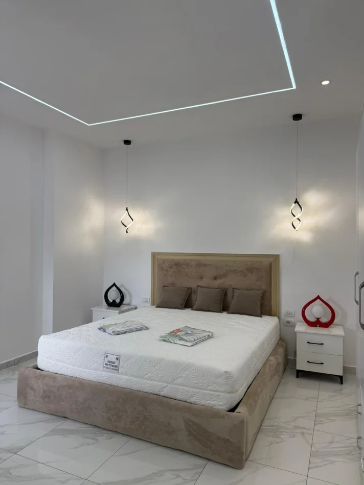 Tirane, jepet me qera apartament 1+1+Aneks Kati 9, 80 m² 90.000 € 