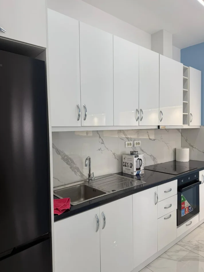 Tirane, jepet me qera apartament 1+1+Aneks Kati 9, 80 m² 90.000 € 