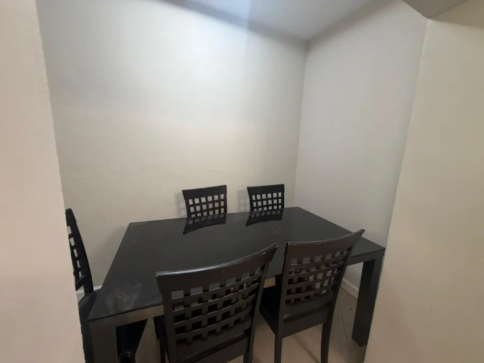 Tirane, jepet me qera apartament 2+1 Kati 1, (RRUGA E ELBASANIT)