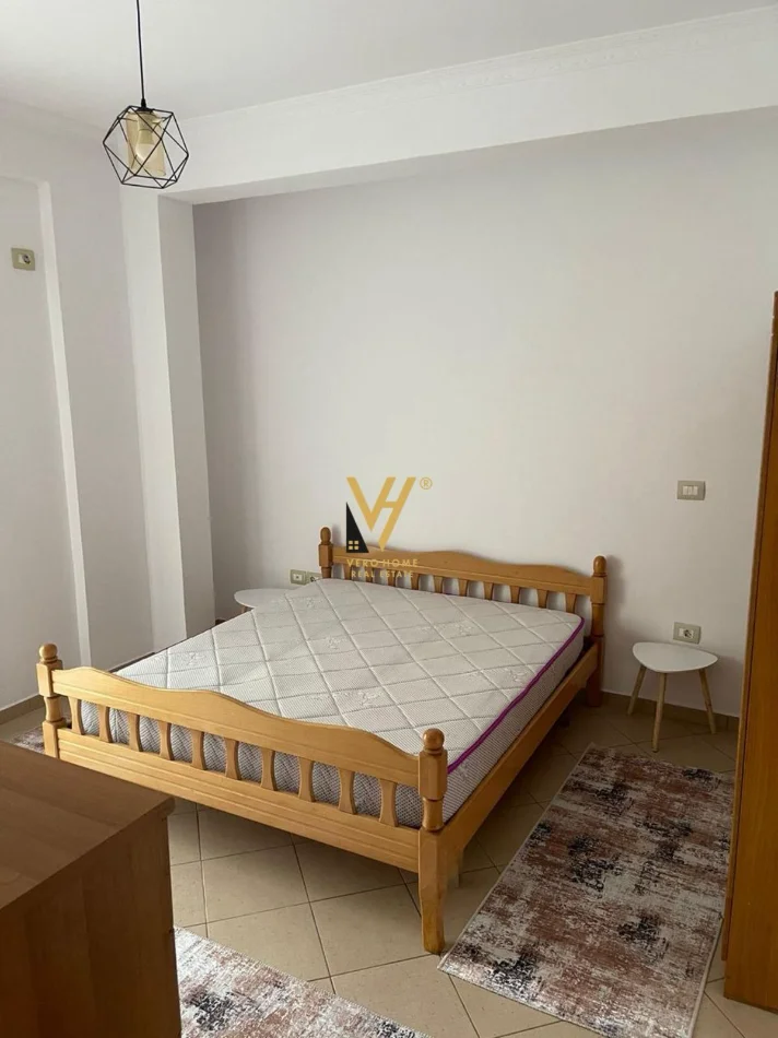 Tirane, jepet me qera apartament 2+1+Ballkon Kati 2, 85 m² 470 € (ASTIR)