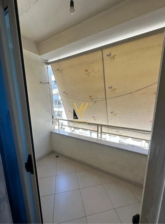 Tirane, jepet me qera apartament 1+1+Ballkon Kati 9, 76 m² 440 € (ASTIR)