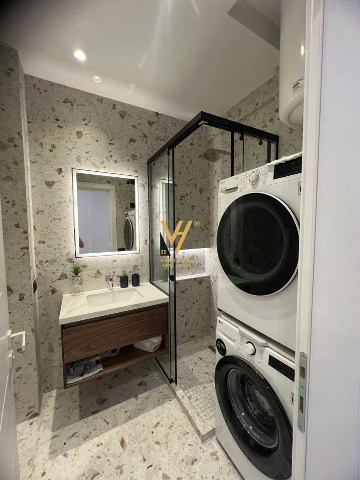 Tirane, jepet me qera apartament 2+1+Ballkon Kati 2, 90 m² 1.050 € (PORCELAN)