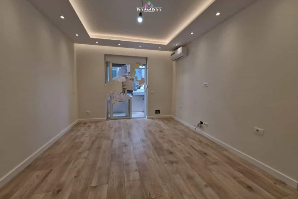 Tirane, jepet me qera zyre Kati 3, 110 m² 1.100 € (Rruga Qemal Stafa)