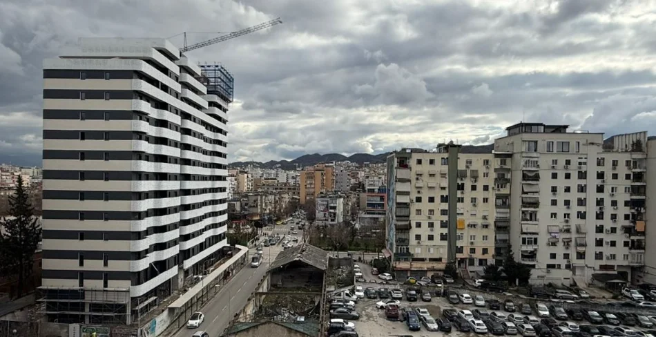 Tirane, shitet 1+1 Kati 12, 108 m² 57.190 € (Paskuqan)